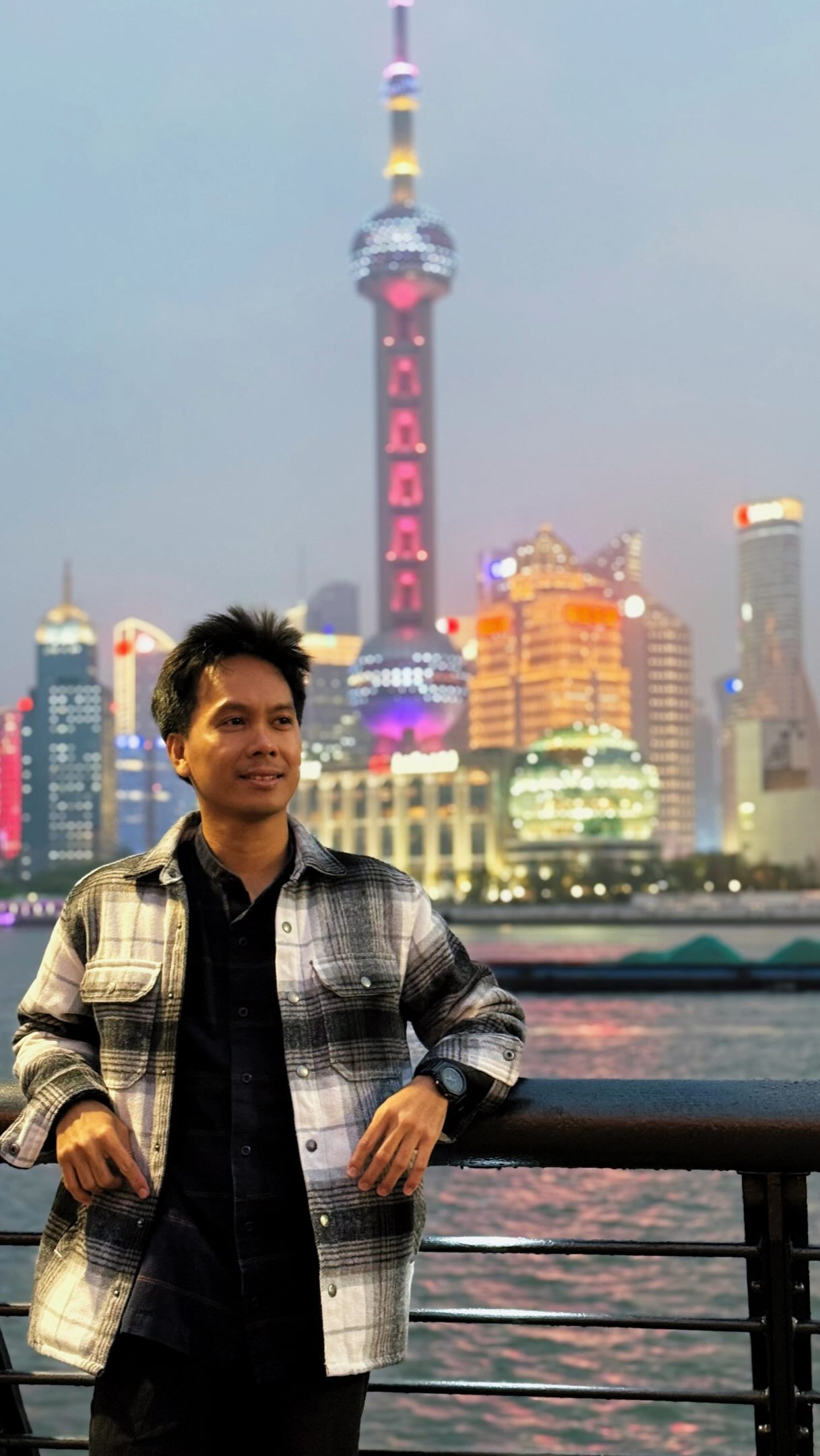 Just another night in Shanghai 🌃 🇨🇳

Promo Codes
Enjoy extra discounts with my promo codes:
🔸 Agoda Hotels: MARXAGODA
🔸 Agoda Activities: MARXACTIVITY
🔸 Klook: MARXTERMINDKLOOK

How to claim promo codes?
🔖 Agoda: Go to Deals/Coupons → enter my promo code → tap ☑️ to apply
🔖 Klook: Go to Account → Promo Codes → enter my promo code → tap Redeem

shanghai nights | shanghai night tour | yuyuan garden shanghai

#travelwithmarx