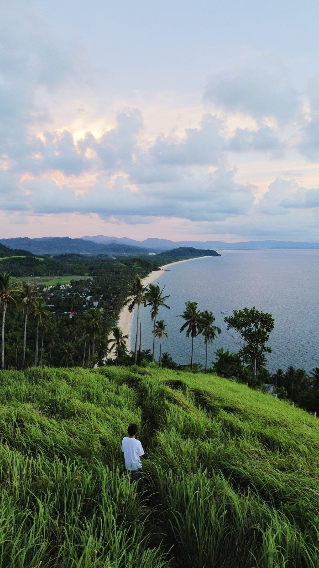 📍 Bato ni Ningning, San Vicente, Palawan

Finally made it! I missed Bato ni Ningning during my first visit to San Vicente, but this time, I finally got to see one of the most beautiful viewpoints in the area.

✨ Save this post for your San Vicente, Palawan itinerary!

Enjoy extra discounts with my promo codes:
🎟️ Agoda Hotels: MARXAGODA
🎟️ Agoda Activities: MARXACTIVITY
🎟️ Klook: MARXTERMINDKLOOK

How to claim promo codes?
🔖 Agoda: Go to Deals/Coupons → enter my promo code → tap ☑️ to apply
🔖 Klook: Go to Account → Promo Codes → enter my promo code → tap Redeem

san vicente palawan | bato ni ningning | san vicente itinerary

#travelwithmarx