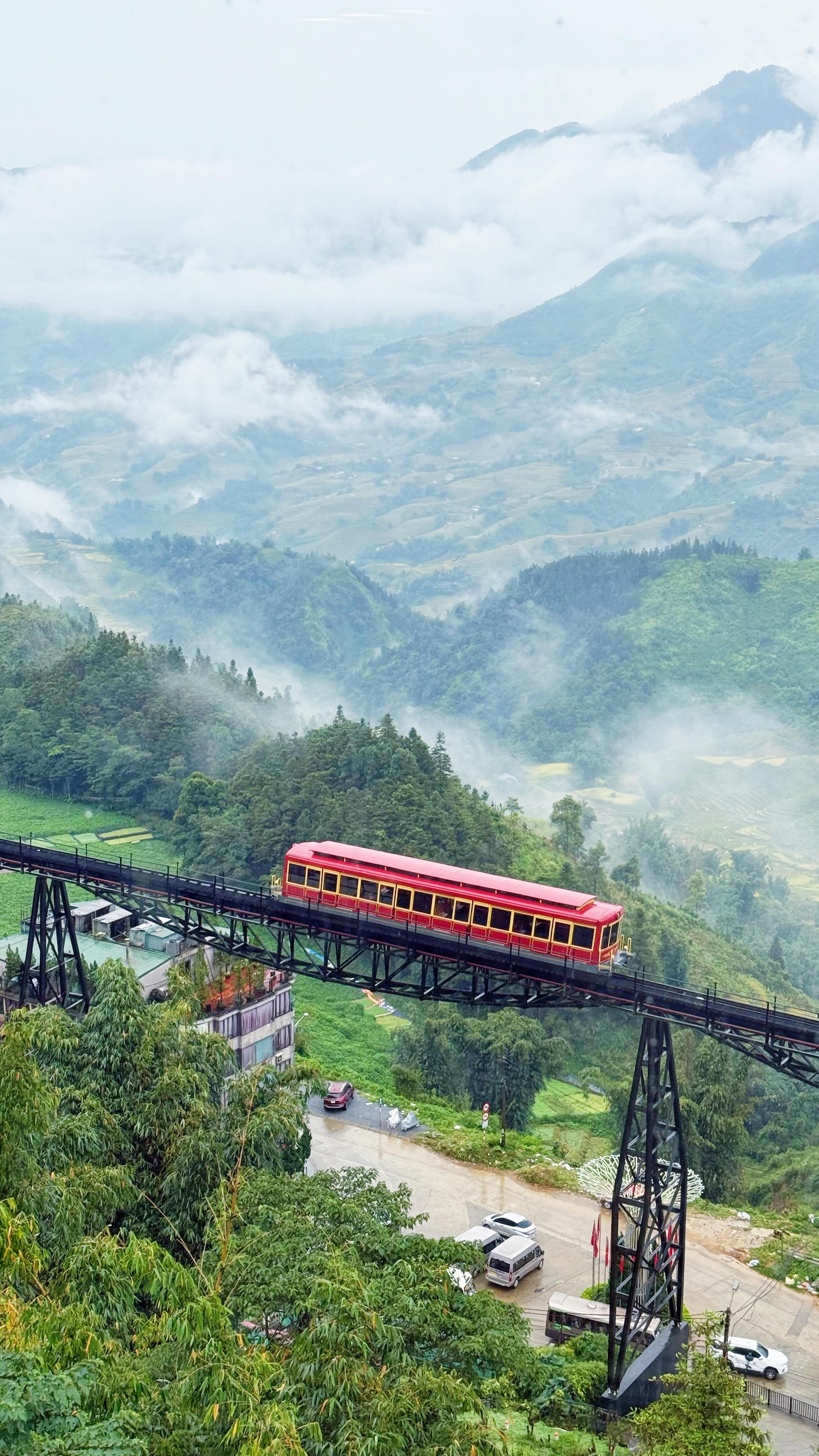 Everything I tried in Sapa (and you should too!)

1. Tried the rainbow slide at Swing Sapa
2. Visited Cat Cat Tourism Village
3. Took some photos at Sun Plaza Sapa Station
4. Rode the Alpine Coaster
5. Spent a chill afternoon at Moana Sapa
6. Watched the trains passed by from VTK Homestay Viettrekking
7. Visited Fansipan, the highest peak in Indochina.

Heading to Sapa soon? Save this for later!

Looking for discounts on hotels, tours, and activities? Don’t forget to use my discount codes on these travel apps:
☑️ Klook: MARXTERMINDKLOOK
☑️ Agoda: MARXAGODA / MARXACTIVITY
☑️ Get Your Guide: MARXTERMIND10

things to do in sapa | sapa tourist spots | what to do in sapa

#marxtermindtravels