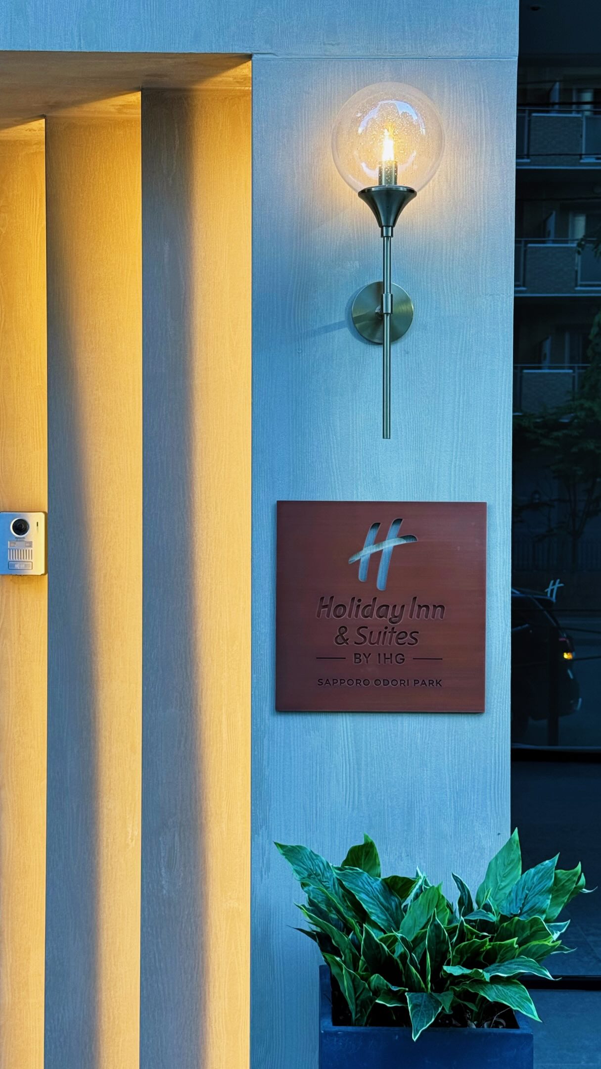 Looking for a hotel in Sapporo? Check Out @holidayinnsuites_sapporoodori 

I stayed here for three nights, and here are the things I really liked about my stay:
✔️ Great and convenient location
✔️ Friendly and welcoming staff
✔️ Smooth and hassle-free check-in
✔️ Comfortable and cozy room
✔️ Delicious breakfast
✔️ Excellent hotel facilities throughout

Bookmark this for your next stay in Sapporo!

#ihghotels #sapporohotel #travelwithmarx