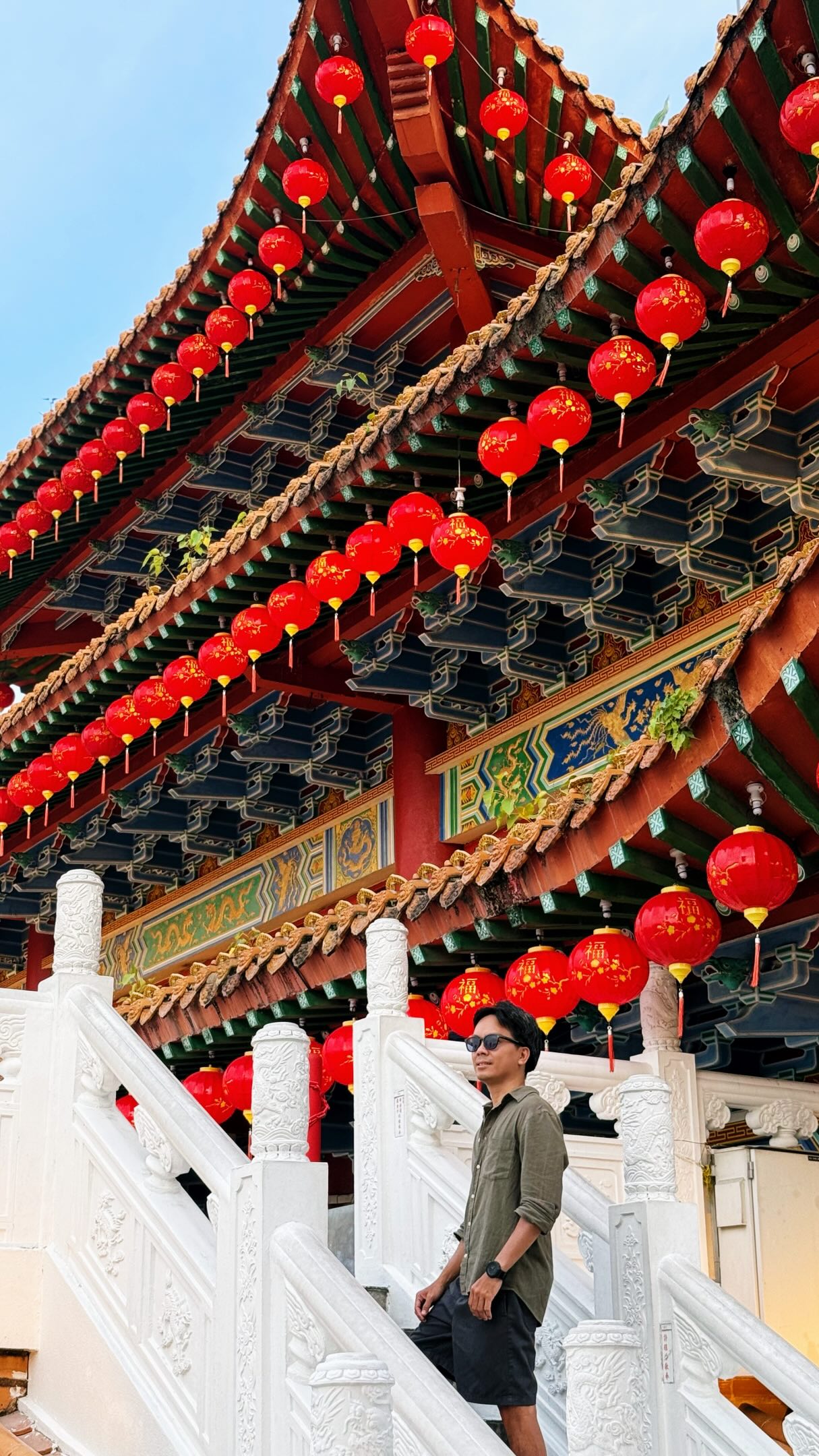 When is the best time to visit Thean Hou Temple?

This is one of KL’s most beautiful temples, and the best part is it’s completely free to enter.

Don’t forget to use my promo codes for extra savings!
• Agoda Hotels: MARXAGODA
• Agoda Activities: MARXACTIVITY
• Klook: MARXTERMINDKLOOK

How to claim promo codes?
🔖 Agoda: Go to Deals/Coupons → enter my promo code → tap ☑️ to apply
🔖 Klook: Go to Account → Promo Codes → enter my promo code → tap Redeem

kuala lumpur temple | kuala lumpur tour | kuala lumpur malaysia

#travelwithmarx