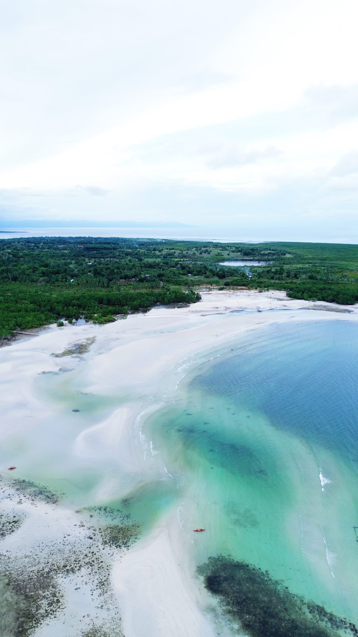 One of our goals during our last visit to Puerto Princesa was to explore places we hadn’t been to before and Puting Buhangin Beach was definitely one of them.

Did you know this lesser known side of Puerto Princes is just 45 minutes by land from the city?

Exact location is in the comment section.

Don’t forget to bookmark and share this video for your next Palawan trip!

Enjoy extra discounts with my promo codes:
🔖 Agoda Hotels: MARXAGODA
🔖 Agoda Activities: MARXACTIVITY
🔖 Klook: MARXTERMINDKLOOK

puting buhangin puerto princesa | puerto princesa day trip | beach in puerto princesa

#travelwithmarx